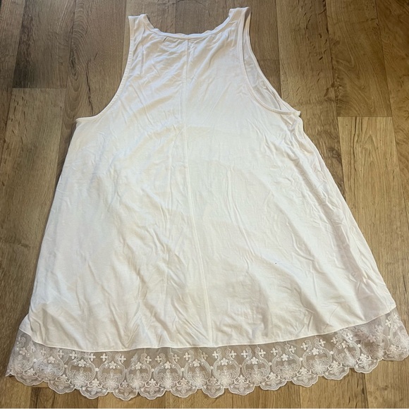 American Eagle lace tunic tank - Picture 2 of 4